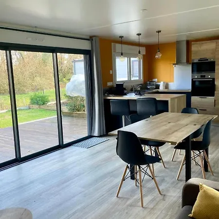 Spacious With Heated Pool And Jacuzzi