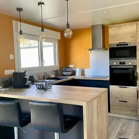 Spacious With Heated Pool And Jacuzzi Les Mathes